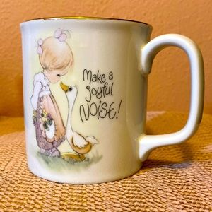 Precious moments make a joyful noise, coffee cup 1978 Enesco